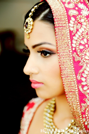 Bridal,Fashions,indian-wedding-bride-tikka-gold-pink