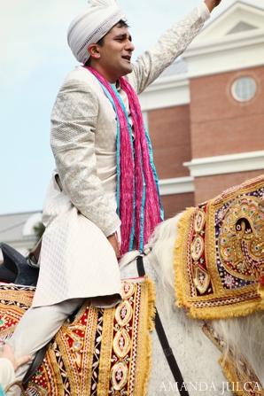 indian wedding traditional groom baraat