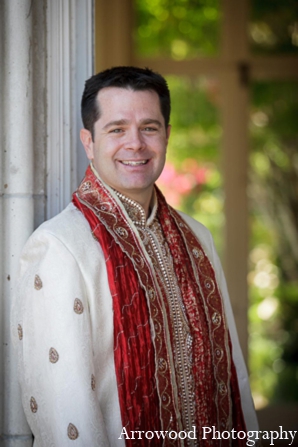 indian wedding tradition groom outfit