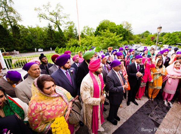 indian wedding baraat groom