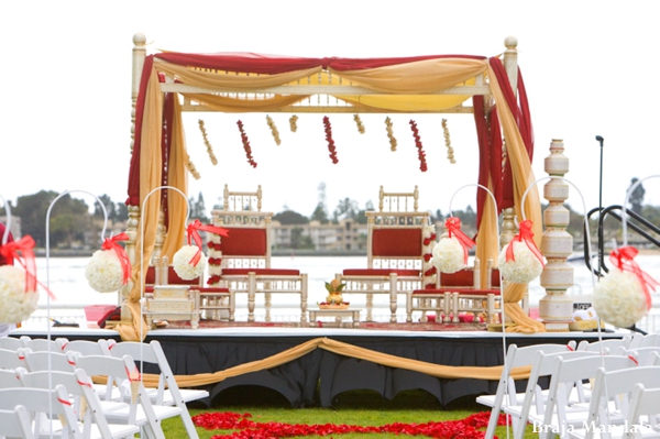 indian wedding hindu traditional ceremony mandap