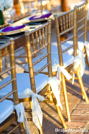 indian-wedding-table-setting-chairs-and-tables