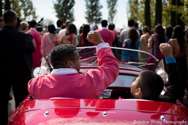 indian-wedding-baraat-car-guests