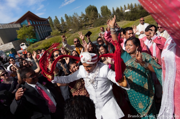 indian-wedding-baraat-guests