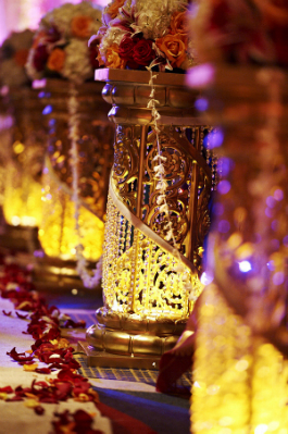 indian-wedding-ceremony-decor-mandap-flowers-stands