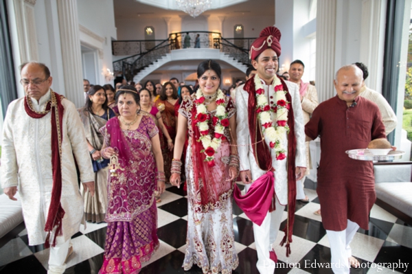 indian wedding bride groom jai mala  traditional