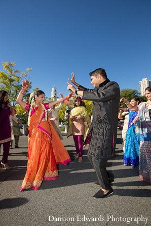 indian wedding photography baraat