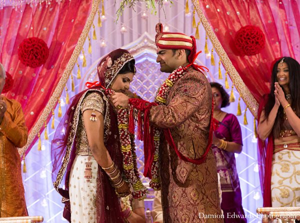 indian wedding photography ceremony jai malas