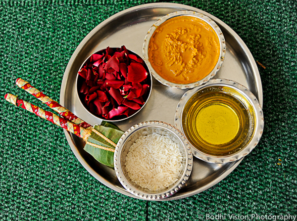 indian wedding tradition spices