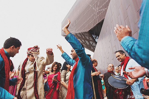 indian wedding groom photography baraat