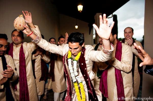 indian-wedding-baraat-groom-dancing