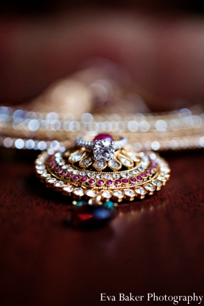 indian-wedding-bride-detail-necklace-traditional