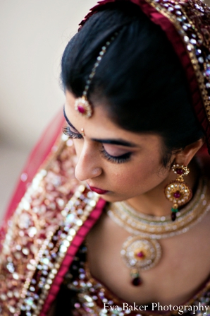 indian-wedding-bride-portrait-lengha-tikka