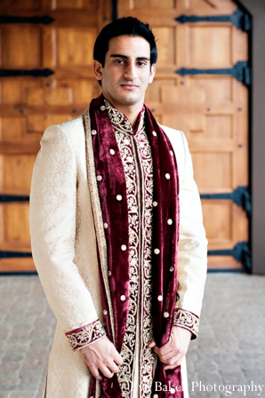 indian-wedding-groom-portrait-sherwani