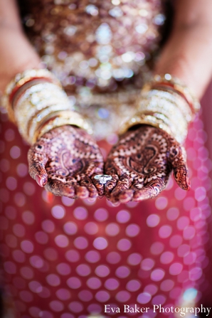 indian-wedding-portrait-bride-mehndi-detail