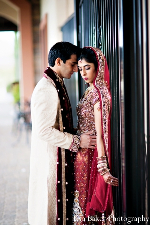 indian-wedding-portrait-groom-bride-traditional