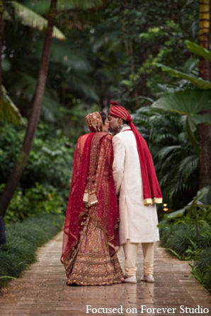 indian-wedding bride groom outfits