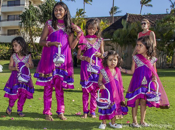 indian wedding flower girls ceremony