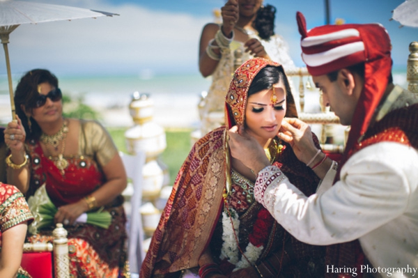 indian wedding ceremony bride groom traditions