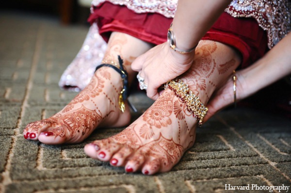 indian wedding bride mehndi