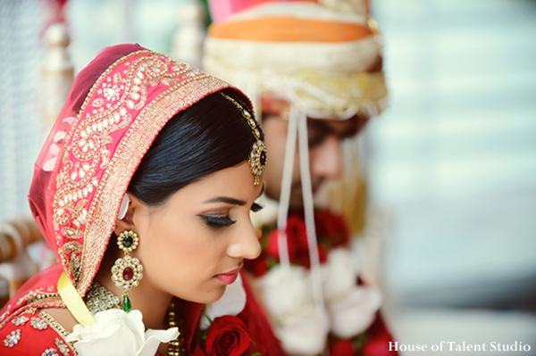 indian-wedding-bride-ceremony-tradtional