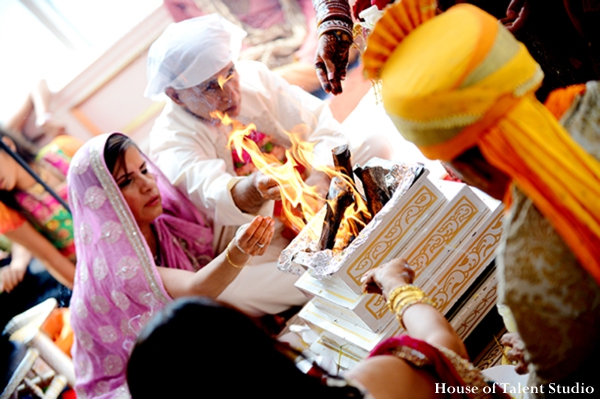 indian-wedding-fire-ritual-bride-groom-traditional