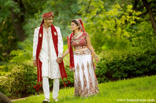 indian wedding photography bride groom white red fashion outdoor