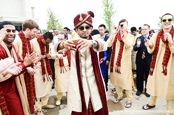 indian wedding groom baraat photography