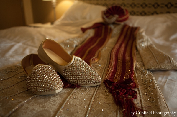 indian wedding groom traditional dress