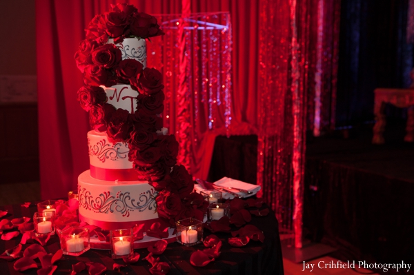 indian wedding reception cake lighting