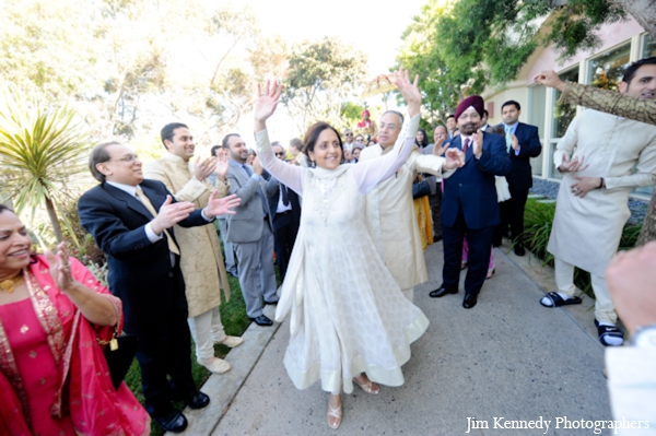 indian-wedding-baraat-celebration