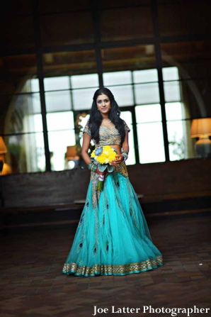 indian-wedding-bridal-portrait-bouquet-lengha