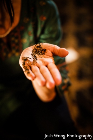 indian wedding bride mehndi