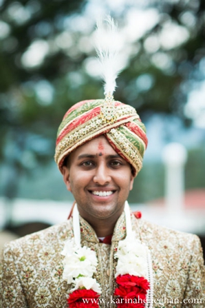 indian-wedding-closeup-portrait-groom-tradtional-dress