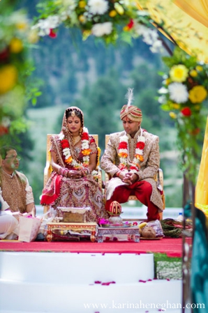 indian-wedding-couple-under-beautiful-mandap