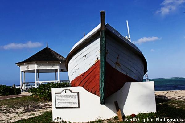 indian-wedding-boat-beach-ceremony-venue