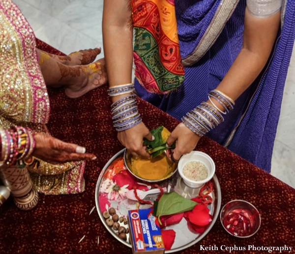 indian-wedding-ceremony-detail-bride-traditional-custom