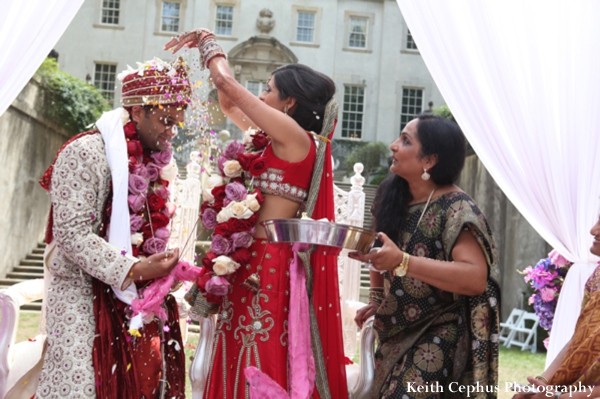 indian-wedding-ceremony-groom-customs-traditional