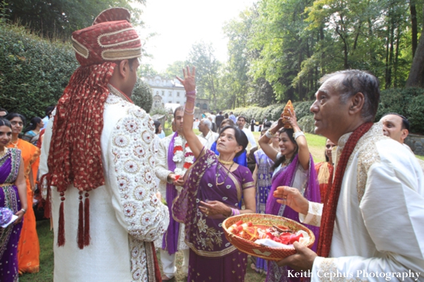 indian-wedding-ceremony-groom-family