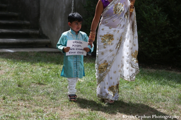 indian-wedding-ceremony-guests-child