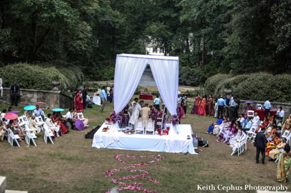 indian-wedding-ceremony-mandap-guests