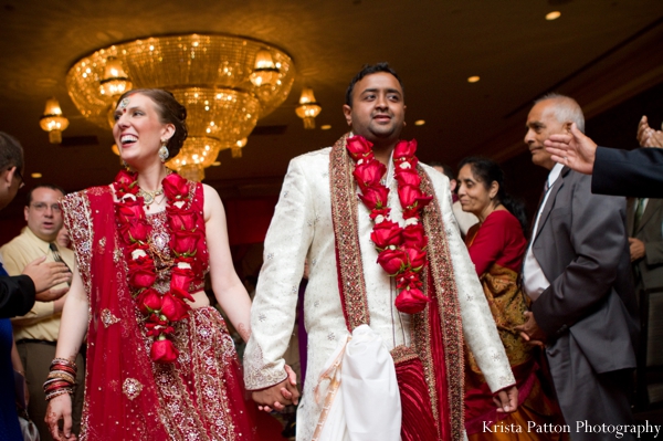 indian wedding bride groom ceremony jai malas