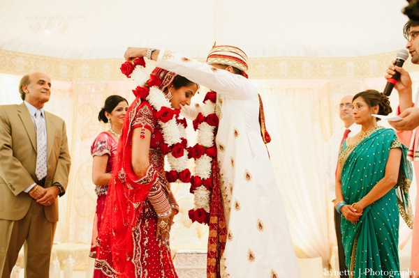 indian-wedding-ceremony-customs-bride-groom