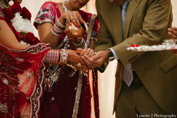 indian-wedding-ceremony-customs-detail-groom-bride