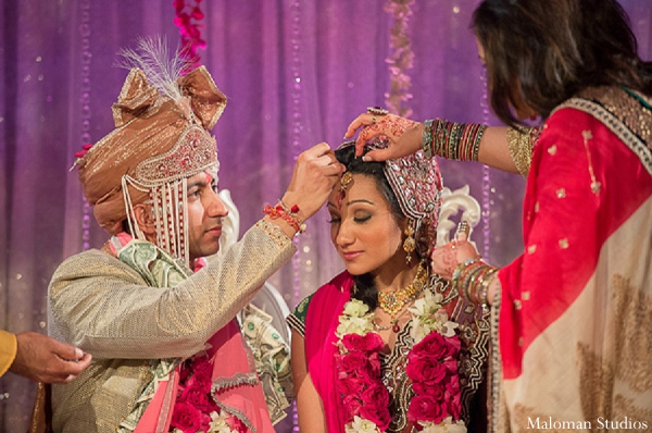 indian wedding bride groom tradition ceremony