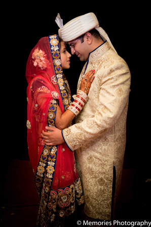 indian wedding bride groom fashion