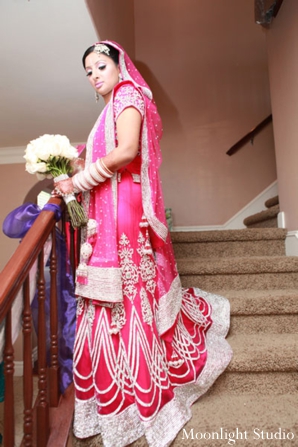 indian-wedding-bridal-portrait-lengha-boquet