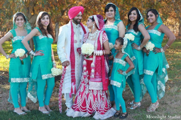 indian-wedding-ceremony-portrait-groom-bride-party