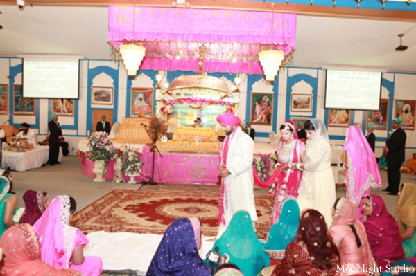 indian-wedding-ceremony-sikh-bride-groom