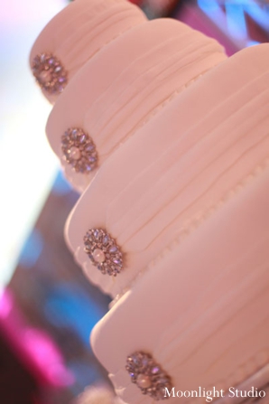 indian-wedding-reception-cake-white-jewels